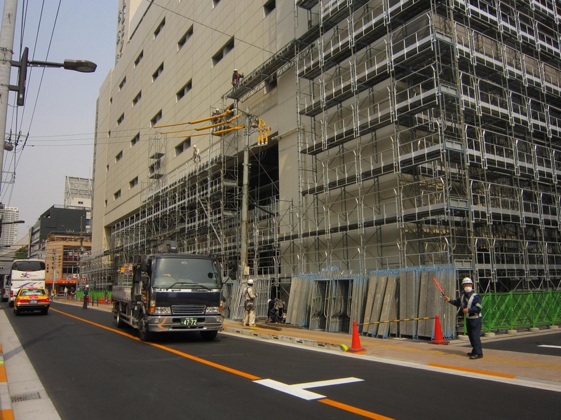 天峻日本三年建筑工